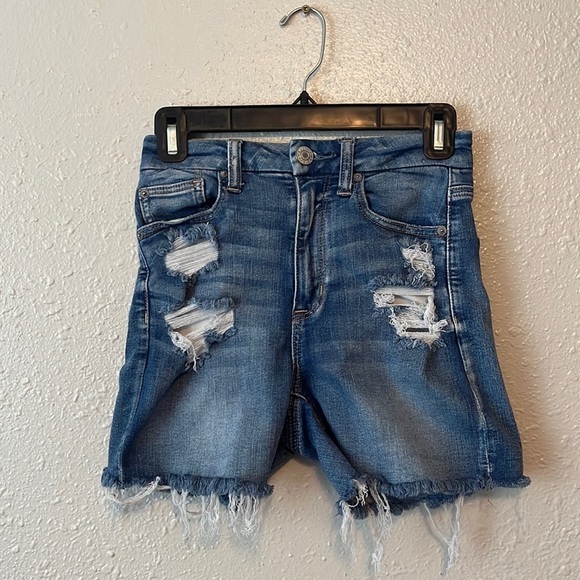 AMERICAN Eagle Curvy Hi-Rise Shortie Denim Shorts Size 2 - Picture 1 of 7